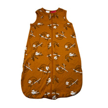 Load image into Gallery viewer, Unisex Baby Berry, lightweight cotton sleeping bag, sloths, EUC, size 000,  