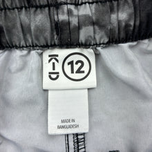 Load image into Gallery viewer, Boys KID, tie dyed board shorts, elasticated, EUC, size 12,  