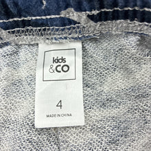 Load image into Gallery viewer, Boys Kids &amp; Co, camo print casual shorts, elasticated, GUC, size 4,  