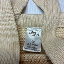Load image into Gallery viewer, Unisex Baby Berry, knitted cotton suspender shorts, EUC, size 00,  