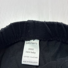 Load image into Gallery viewer, Unisex Baby Berry, black stretchy shorts, elasticated, EUC, size 0000,  
