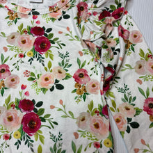 Load image into Gallery viewer, Girls floral, soft feel lightweight bodysuit / romper, EUC, size 1,  