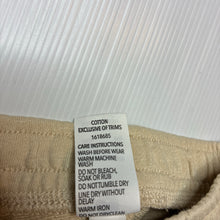 Load image into Gallery viewer, Unisex Dymples, soft cotton shorts, elasticated, EUC, size 00,  