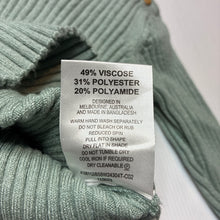 Load image into Gallery viewer, Unisex Sprout, soft feel ribbed knit long sleeve top, EUC, size 000,  