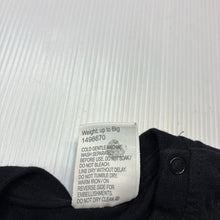 Load image into Gallery viewer, Unisex Baby Berry, black cotton tee / top, EUC, size 000,  