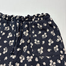 Load image into Gallery viewer, Girls Target, floral organic cotton shorts, elasticated, GUC, size 7,  