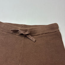 Load image into Gallery viewer, Girls Target, brown knitted cotton shorts, elasticated, EUC, size 4,  
