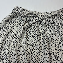 Load image into Gallery viewer, Girls SHEIN, black &amp; white lightweight skirt, elasticated, GUC, size 9,  