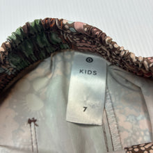 Load image into Gallery viewer, Boys Target, lightweight stretch board shorts, elasticated, EUC, size 7,  