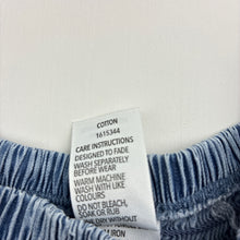 Load image into Gallery viewer, Girls 1964 Denim Co, chambray cotton flutter sleeve top, GUC, size 3,  