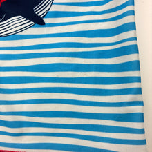 Load image into Gallery viewer, Boys Higgledee, short sleeve rashie / swim top, FUC, size 2,  