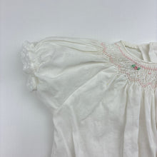 Load image into Gallery viewer, Girls vintage, lightweight cotton smocked dress, Made in Aus, GUC, size 0, L: 38cm