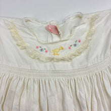 Load image into Gallery viewer, Girls Maude Wilson Style, vintage embrodiered lace trim dress, armpit to armpit: 24cm, GUC, size 0, L: 39cm