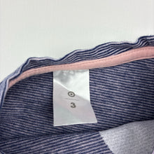 Load image into Gallery viewer, Girls Target, soft feel stretchy long sleeve top, small mark back hem, FUC, size 3,  