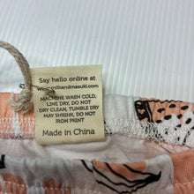 Load image into Gallery viewer, Girls Milk &amp; Masuki, organic cotton leggings **print fault on back**, NEW, size 3,  