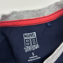 Load image into Gallery viewer, Boys Marvel, superheroes navy cotton tee / top, GUC, size 5,  