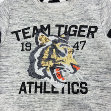 Load image into Gallery viewer, Unisex H&amp;M, fleece lined sweater / jumper, sequin tiger, FUC, size 3,  