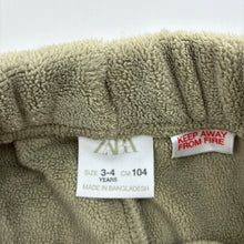 Load image into Gallery viewer, Boys Zara, Polar Fleece pants, elasticated, Inside leg: 37cm, EUC, size 3-4,  