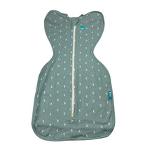 Load image into Gallery viewer, Unisex Love to Dream, SWADDLE UP 1.0 Tog sleeping bag, EUC, size 000,  