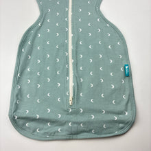 Load image into Gallery viewer, Unisex Love to Dream, SWADDLE UP 1.0 Tog sleeping bag, EUC, size 000,  