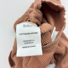 Load image into Gallery viewer, Unisex Bilbi, ribbed organic cotton blend zip romper, EUC, size 000,  