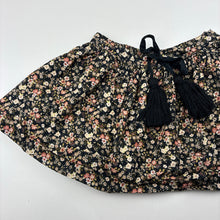 Load image into Gallery viewer, Girls Jamie Kay, lined lightweight organic cotton skirt, elasticated, GUC, size 1,  