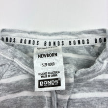 Load image into Gallery viewer, Unisex Bonds, zip wondersuit / zippy / romper, EUC, size 0000,  