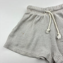 Load image into Gallery viewer, Unisex soll. the label, casual shorts, elasticated, *marks front right leg*, FUC, size 1,  