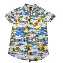 Load image into Gallery viewer, Boys Tilt, viscose lightweight short sleeve shirt, EUC, size 8,  
