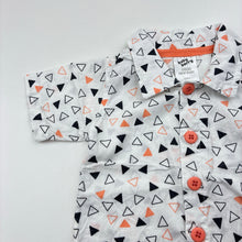 Load image into Gallery viewer, Boys Baby Berry, lightweight cotton short sleeve shirt, EUC, size 0000,  