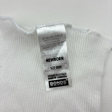 Load image into Gallery viewer, Unisex Bonds, white ribbed cotton singlet top, EUC, size 0000,  