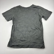 Load image into Gallery viewer, Unisex Bluey, cotton Halloween tee / top, EUC, size 6,  