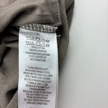 Load image into Gallery viewer, Boys soft feel, tee / top, dogs, no size, armpit to armpit: 32cm, GUC, size 4-5,  