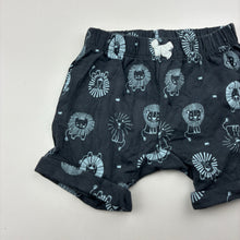 Load image into Gallery viewer, Unisex Target, stretchy shorts, elasticated, lions, EUC, size 000,  