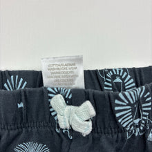 Load image into Gallery viewer, Unisex Target, stretchy shorts, elasticated, lions, EUC, size 000,  