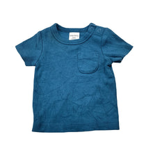 Load image into Gallery viewer, Unisex Baby Berry, ribbed stretchy tee / top, EUC, size 0000,  