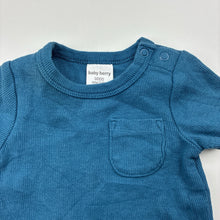 Load image into Gallery viewer, Unisex Baby Berry, ribbed stretchy tee / top, EUC, size 0000,  