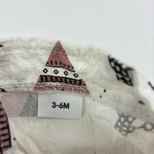 Load image into Gallery viewer, Boys lightweight, short sleeve shirt, EUC, size 00,  