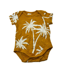 Load image into Gallery viewer, Unisex Baby Berry, cotton bodysuit / romper, EUC, size 000,  