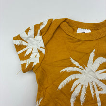 Load image into Gallery viewer, Unisex Baby Berry, cotton bodysuit / romper, EUC, size 000,  