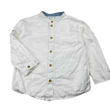 Load image into Gallery viewer, Boys H&amp;M, lightweight cotton long sleeve shirt, light mark on back, FUC, size 4,  