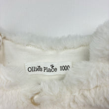 Load image into Gallery viewer, Girls Ollie's Place, cotton lined faux fur vest, EUC, size 000,  