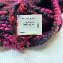 Load image into Gallery viewer, Girls Woolworths, knitted hat / beanie, circumference: 52cm, GUC, size 2-4,  