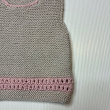 Load image into Gallery viewer, Girls handmade, knitted vest, L: 24cm, armpit to armpit: 23cm, EUC, size 000-00,  
