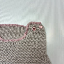 Load image into Gallery viewer, Girls handmade, knitted vest, L: 24cm, armpit to armpit: 23cm, EUC, size 000-00,  