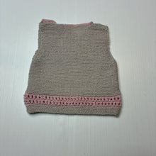 Load image into Gallery viewer, Girls handmade, knitted vest, L: 24cm, armpit to armpit: 23cm, EUC, size 000-00,  
