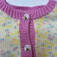 Load image into Gallery viewer, Girls handmade, knitted cardigan, armpit to armpit: 34cm, shoulder to cuff: 27cm, EUC, size 1-2,  