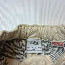 Load image into Gallery viewer, Boys Zara, cream stretch cotton shorts, adjustable, EUC, size 4,  
