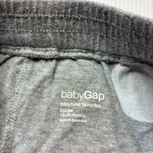 Load image into Gallery viewer, Girls GAP, lightweight shorts, elasticated, GUC, size 2,  