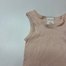 Load image into Gallery viewer, Girls Baby Berry, pink ribbed cotton singlet top, EUC, size 00,  